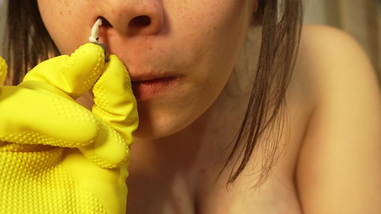 AmayaMori: Giantess Girl Traps Tiny Humans in a Box for Her...