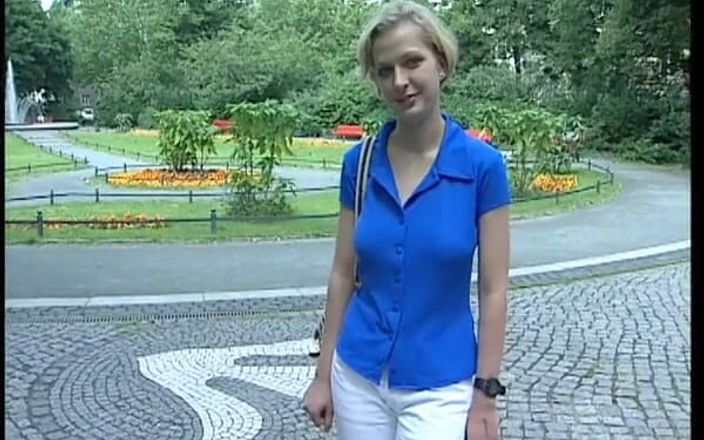YOUR FIRST PORN: Schoener, Junger Koerper Von Bea em Softclip Beautiful, Jovem Corpo...