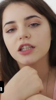 SisLovesMe - sora vitregă frumoasă de 18 ani Kylie Quinn poftește la pula cărnoasă a fratelui ei vitreg