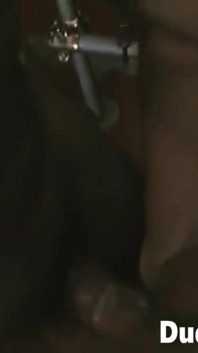 Pobres prisioneros sexuales gay completamente gangbanged