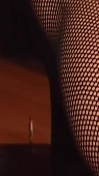 File çoraplı olgun orta yaşlı seksi kadın büyük oyuncakları derine alıyor