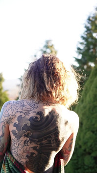 The Forest Sees Me Naked, Only Towel Keeps the Secret