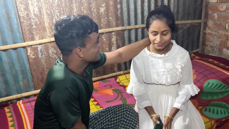 Easypron: Indian Village Hot Girls Pronita Sex with His Husband