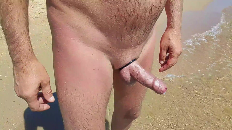 Crazyfamily 1970: J’adore baiser ma belle-mère sur la plage