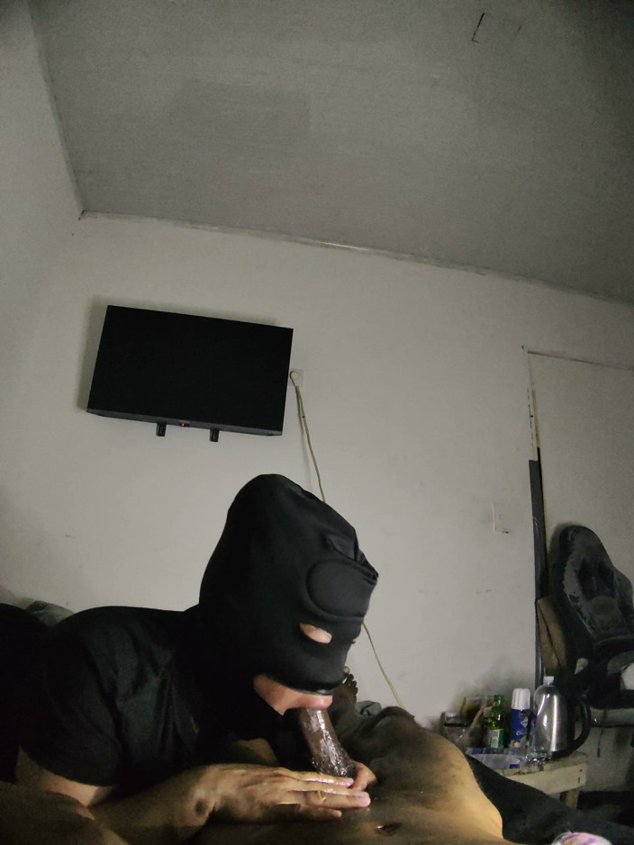 Cum-lobian dickdrainers: Throat Champ Black Mask 4