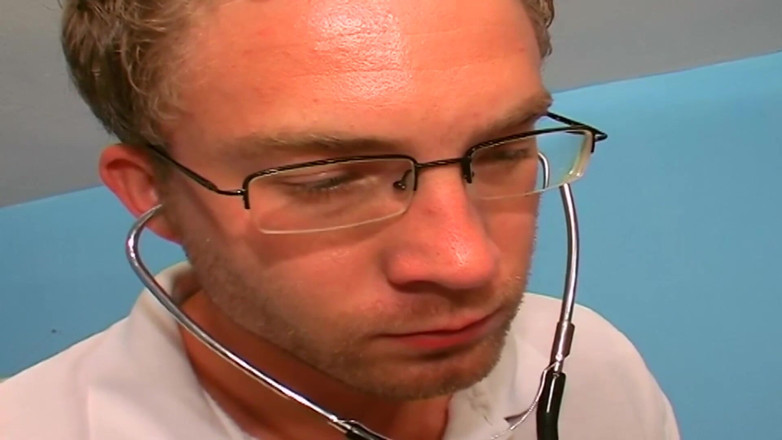 Gazongas: Teen blonde used by her doctor