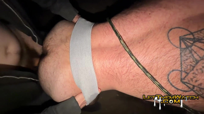 Let them watch: Public Gay Group Трахає Груповуху З Груповухою Хардкорним Геєм
