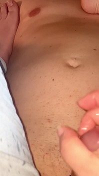 Porno cu gospodină amatoare cu labă