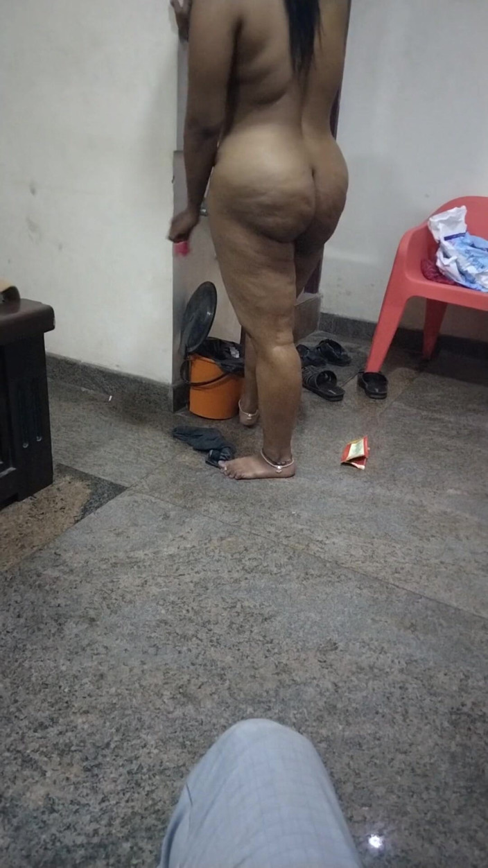 Tamil lesbian: Nude Party