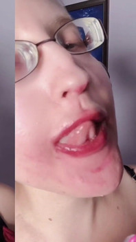 Asmr Sweet Chocolate Eating - Asmr, Okulary, Giantess, Szminka, Big Lips, Mough, Jedzenie, Fetysz twarzy, Długie paznokcie