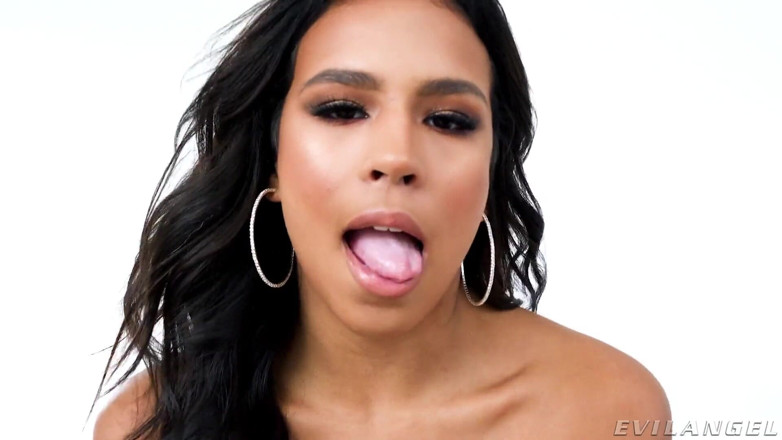 Darkko: Lascivious Tatina babe gets a doggy fuck