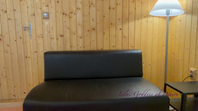 Lily, Goddess of Desire: POV: Milujete chutnat lízátko přímo z mé kundičky
