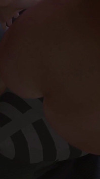Sexy milf scopa il cuscino nella sua stanza