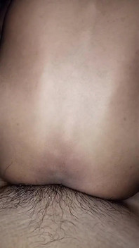 雨の日にムラムラしてセックスしている