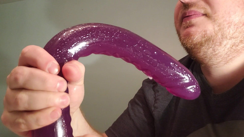 Charlieboy69: Глибокий заглот ділдо