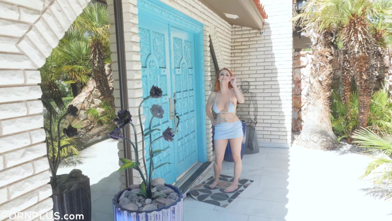 Pornplus: Squirting Redhead