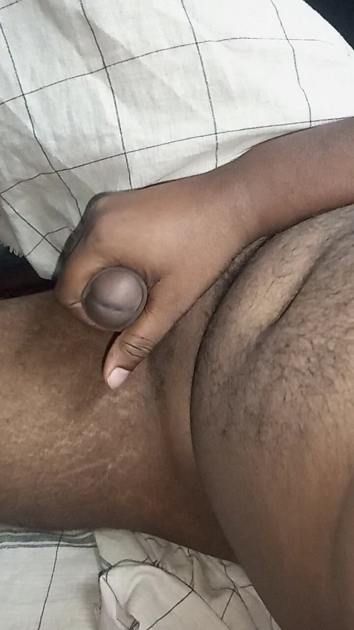 Sweet Indian cock: 화장실에서 빨아주는 아줌마 인도