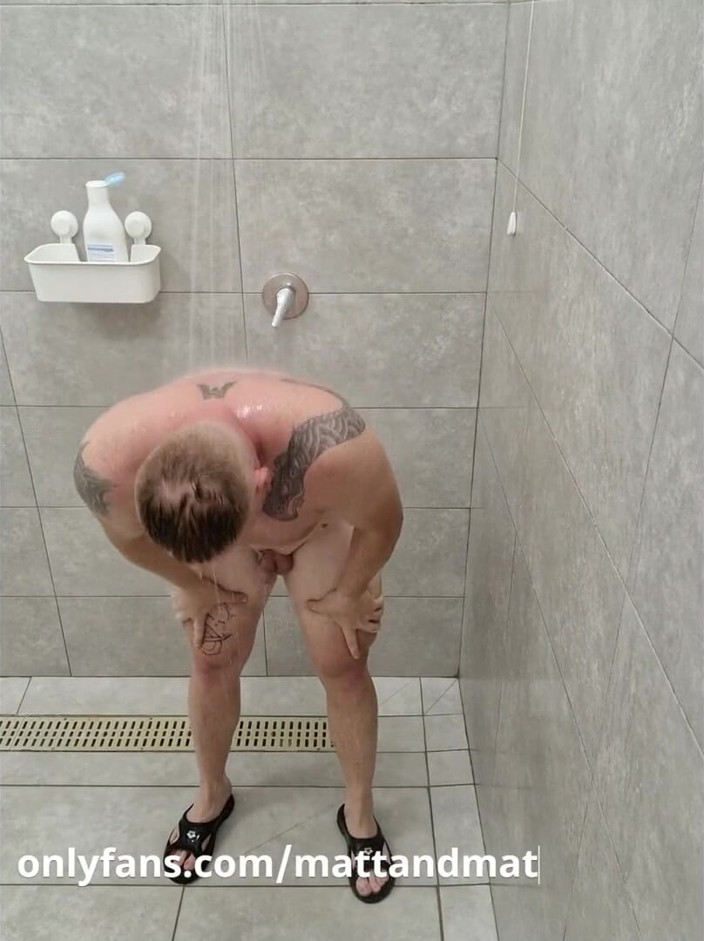Matt_AP: Ginger toma banho na academia parte 2