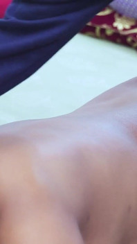 Zwei Desi-indische Geile Bhabhiji Bekommt Russische Thaimassage Und Hardcore-fick Von Einem Jungen (hindi Audio)