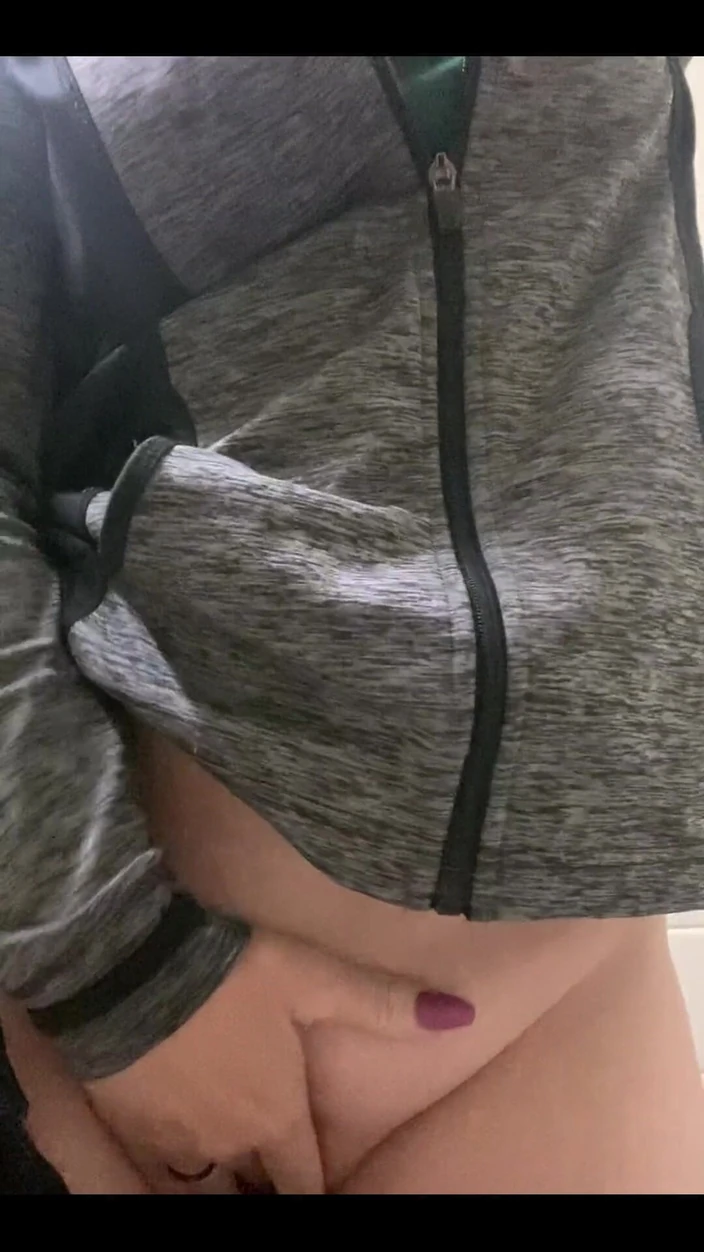 Ms Amanda: Làm việc giải trí