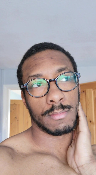 Amadeus: Нижня білизна поступається переможцю, якщо ваше ім'я користувача закінчується в 791 msg me pls