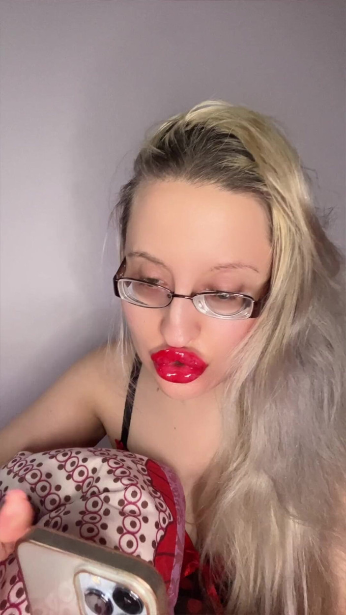 FinDom Goaldigger: Historia por la que no uso mi nueva eyeglasses.MP4 gruesa