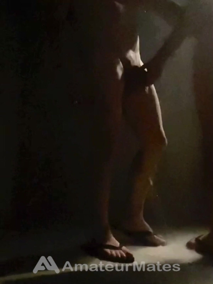 AmateurMates: Chicos Amateurs Atrapados Divirtiéndose En La Ducha Pública De La...