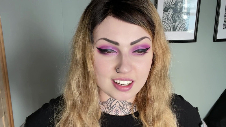 Miss Valentina: Wedgies te fac tare