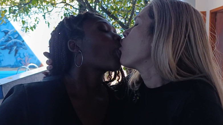 DudaQueiroz: I Had a Great Time Kissing Angel, Who Is of...