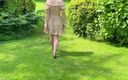 Queen-Lucy: Bezczelny Garden Walk off Flash