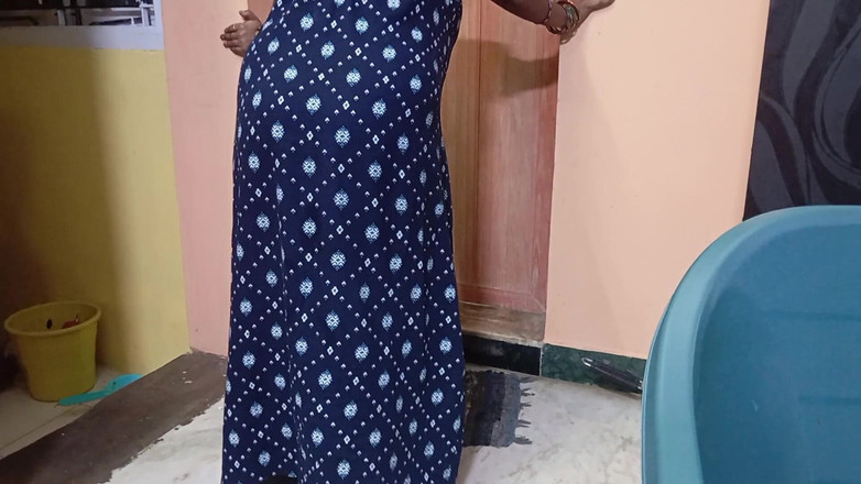 BeautyAnu: Tante india dengan besar lagi asik jalan kaki