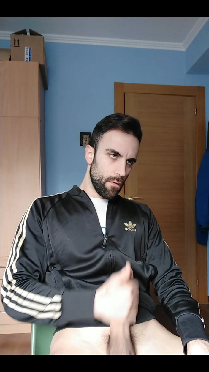 Zeus Ray: Yarak gösteriyor