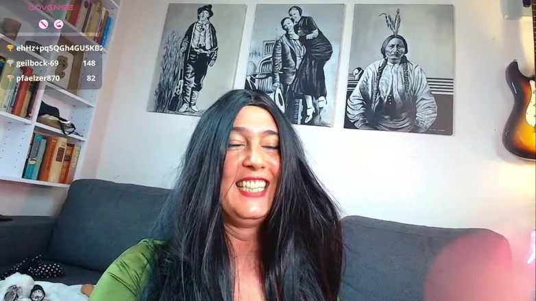 FoxyandTed: Анальный кримпай и сквирт в форме констебля!