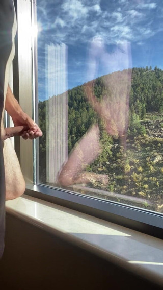 Edge Master: Hotel view cumshot
