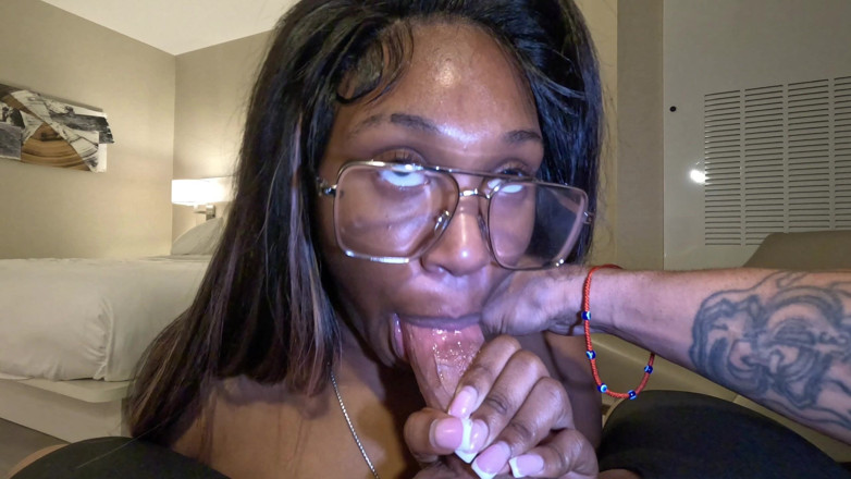 Jay Mo: Ebony Teen Karma dostane výstřik na obličej po šukání