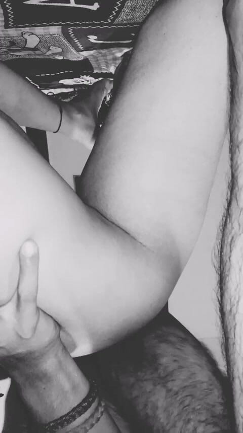 Sanayababhi: Muh Me Bhar Do Sara Mal Din Mein Car Ke...