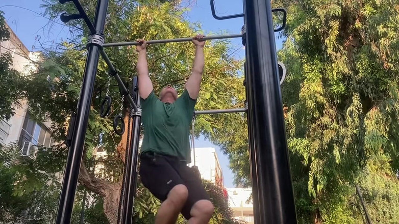 Alex Igogo: Saya akan mengepam diri saya dan pergi melancap.