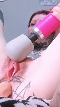 Vidéo d’appel esclave : sodomie en solo et fisting de la chatte pour mon maître