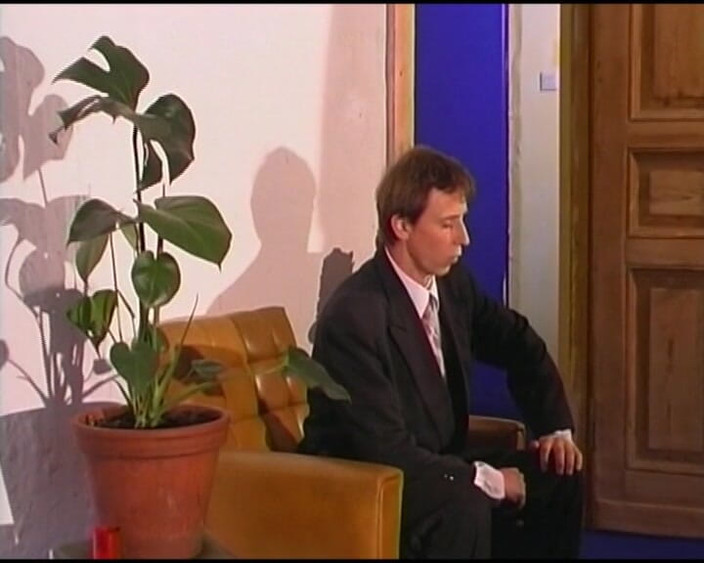 Deutsche XXX Filme: Külotlu çoraplı Alman genç kız oyuncu seçmelerinde sikiliyor