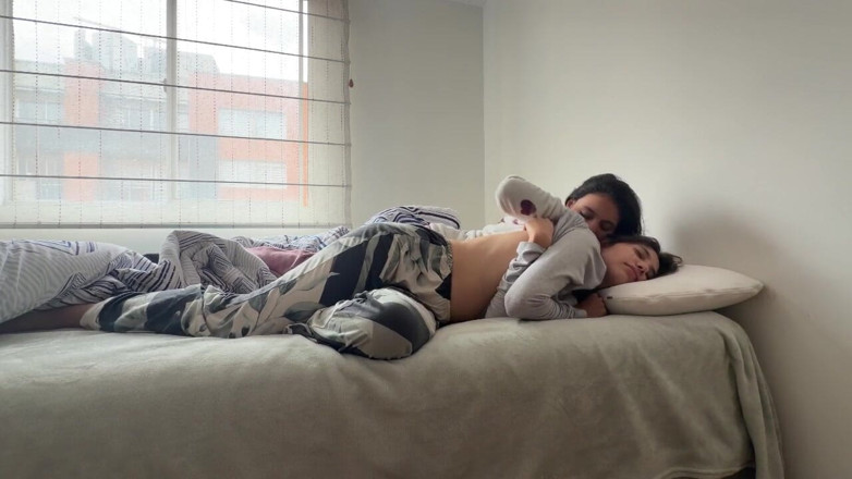 scarlettandc: Morning Sex Between Lesbians