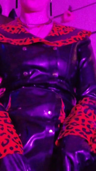 빨간 고무 페티쉬 펨돔 라텍스 여주인 페티쉬 BDSM 스트랩 힐 지배자