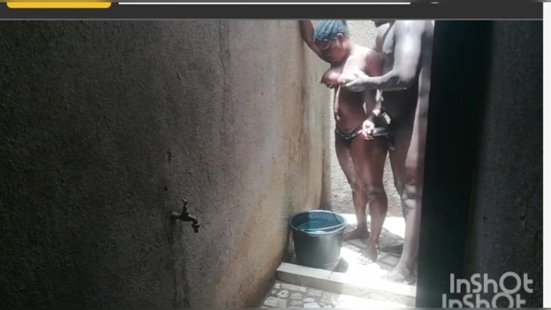 Pornsexlive: Dragoste în secret în dușul african