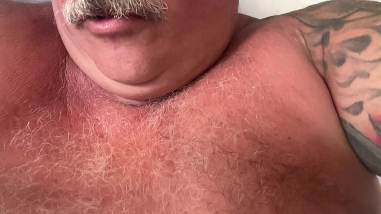 Hand-Free-Daddy-Chub: Hunky Treinador Aposentado Muito Masculino Com Um Pau Grande E...