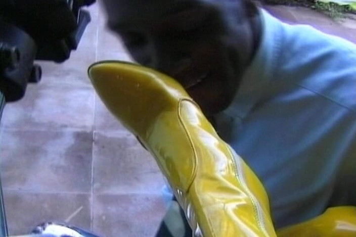 German's Fetish: Ta niemiecka modelka jest gotowa do głębokiego gardła swojego fotografa