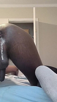 흑인 대물 자지 딜도에서 버블 엉덩이 펨보이 후장과 질싸