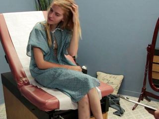 Glass Desk Productions: Leszczyna dostaje od swojego lekarza poradę analną