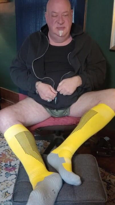 beardaddychub: Webcam xuất tinh cho khách hàng!