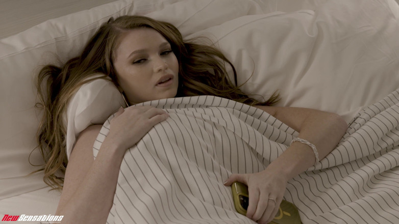 HotwifeXXX: Mazy Myers Helps Pull off His Big Bright Idea