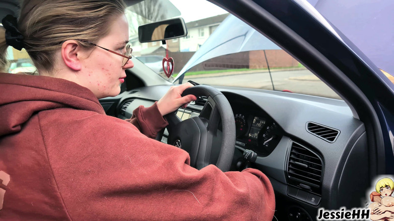 JessieHH: Pomoc, moje auto se nespustí!