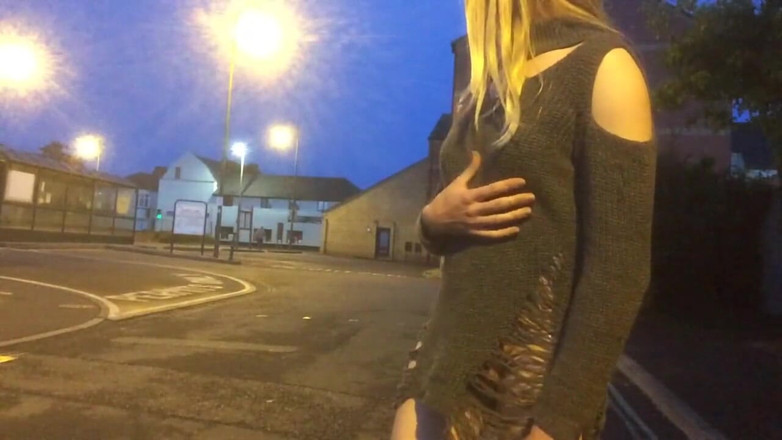 The Midnight Minx: No knickers crossdresser